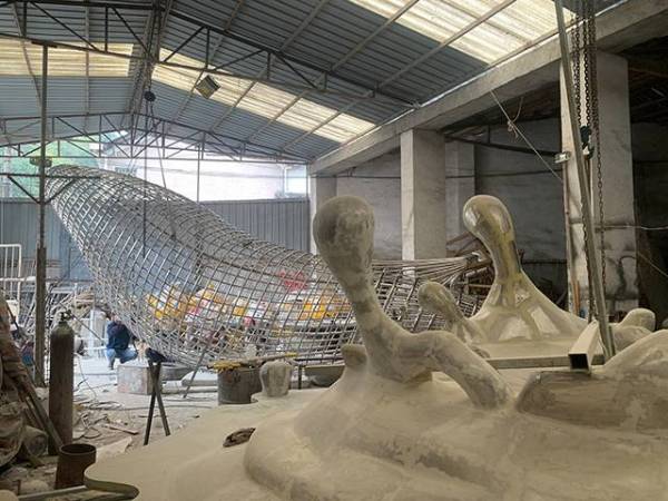 韓國(guó)雕塑家作品亮(liàng)相香港時代廣場