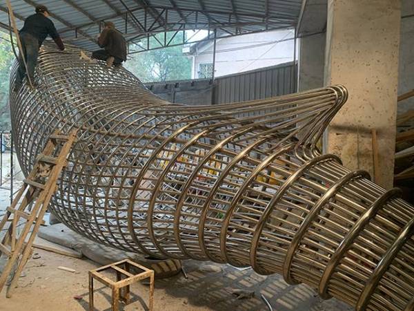 雕塑中手的(de)魅力